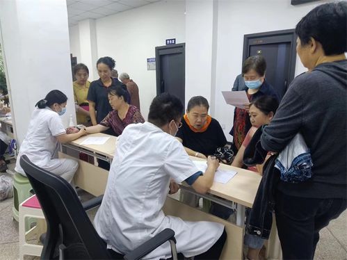 廣安 黨建聯(lián)建送健康 醫(yī)療服務(wù)進社區(qū)