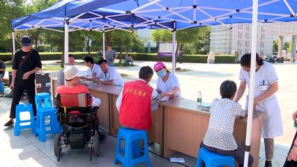 市殘聯(lián)舉行第三次全國&ldquo;殘疾預防日&rdquo;廣場宣傳咨詢活動